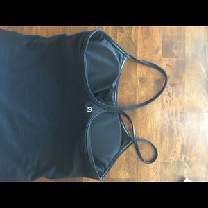 Lululemon black power pose tank size 6